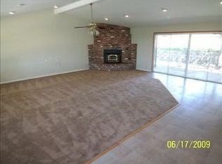 13460 Lancaster Rd, Oakdale, CA 95361