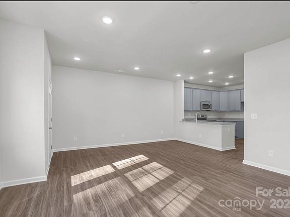 5th image of 1171 Foundry Dr #203/0203