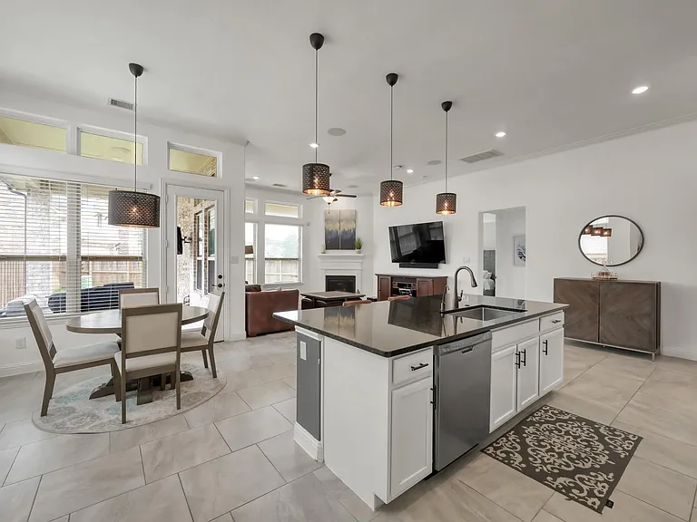 4206 Grand Oaks Wind — Photo 10