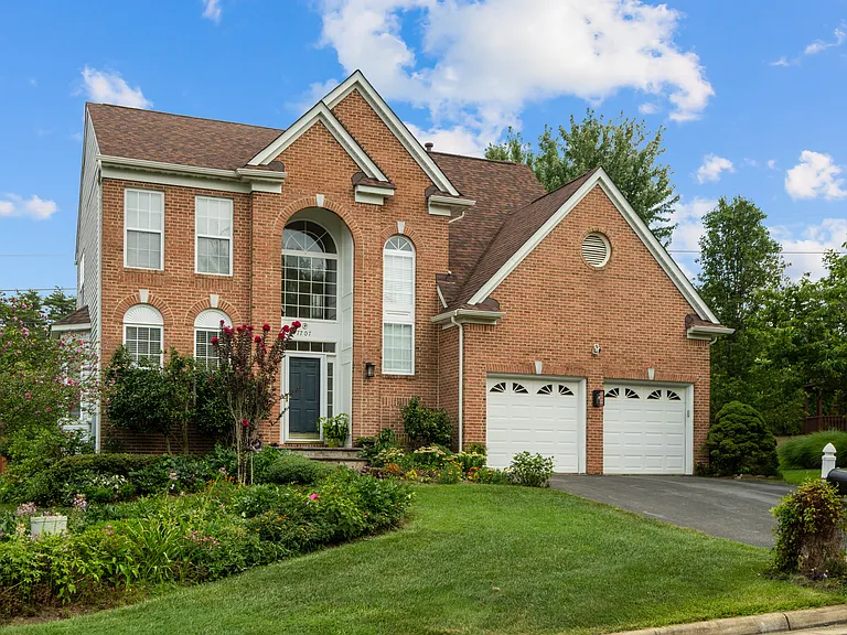 7707 White Willow Ct — Photo 2