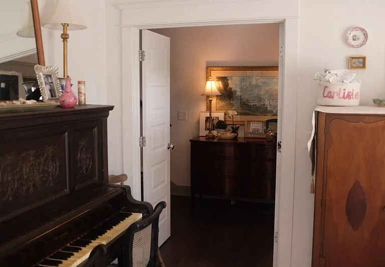 622B Annex Ave — Photo 3