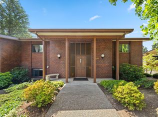 11520 SW Crown Dr UNIT 9, King City, OR 97224