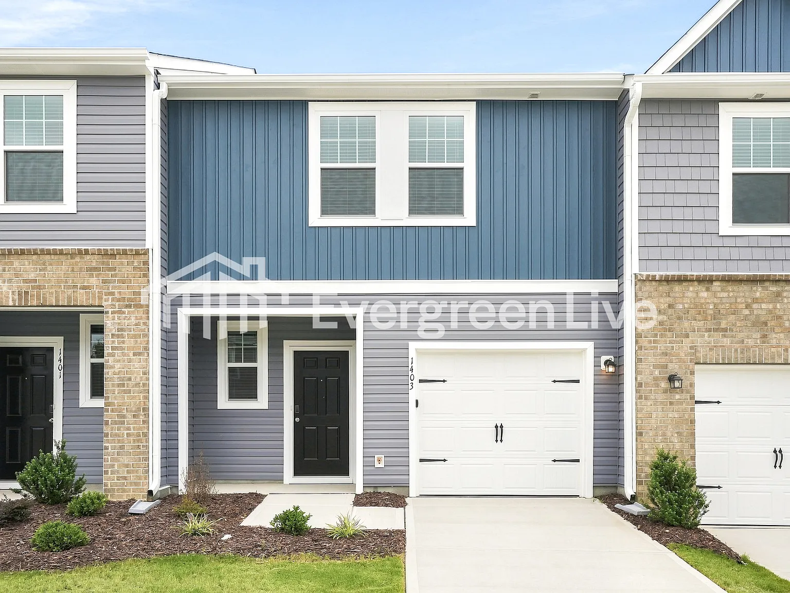 3 bed, 2.5 bath, 1421 sqft, $1,625 — Photo 2
