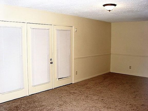 4th image of 706 Glendale Dr APT C