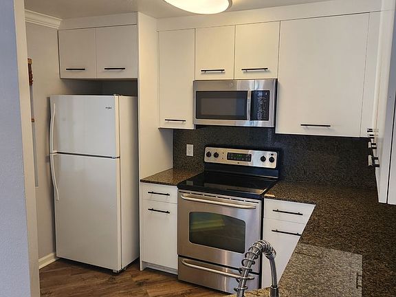 5th image of 7405 Charmant Dr Unit 2218