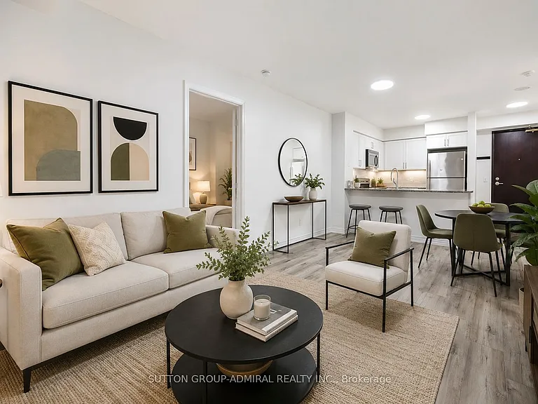 30 Grand Trunk Cres #309 — Photo 1