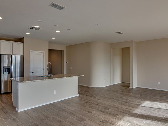 4th image of 25676 N 162nd Dr