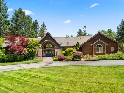 1219 N Pinnon Rd, Grants Pass, OR, 97526