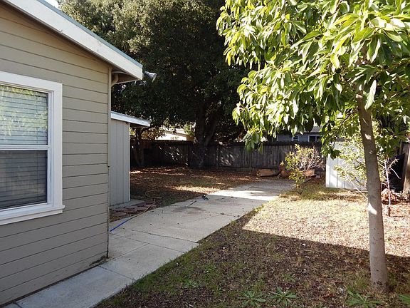 5th image of 1163 Westminster Ave