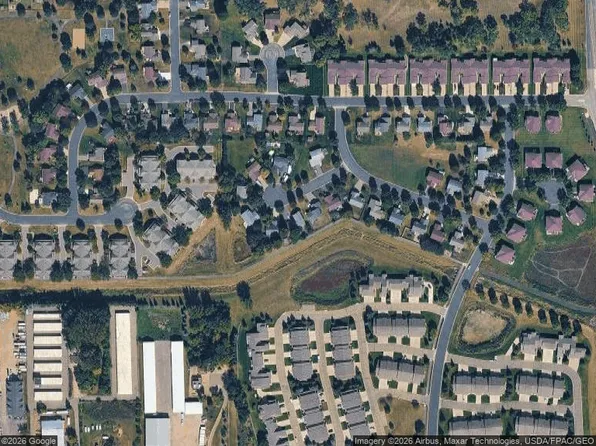 2044 Meridian Ct, Shakopee, MN 55379