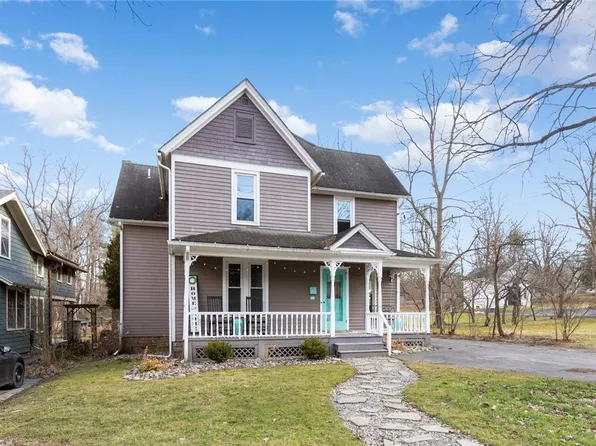 23 Fountain St, Clinton, NY 13323