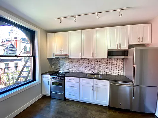 Rented by Corcoran | media 11