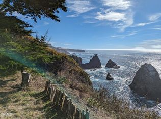 34301 Pacific Reefs Rd, Albion, CA 95410