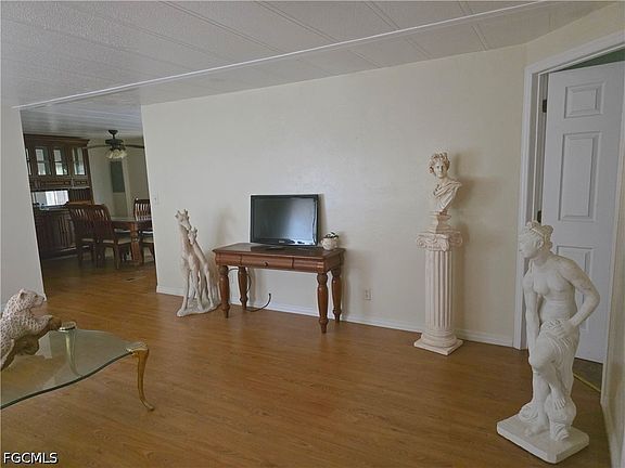 3rd image of 8290 Nault Rd
