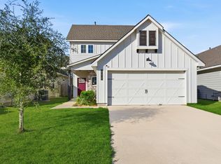 115 Austin Rd, Angleton, TX 77515