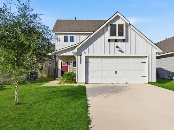 115 Austin Rd, Angleton, TX 77515