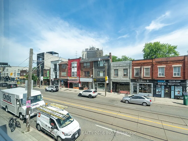 1457 Dundas St W #1 — Photo 25
