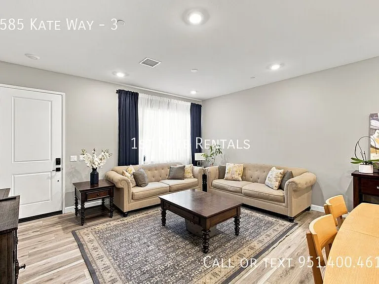 5585 Kate Way #3 — Photo 4