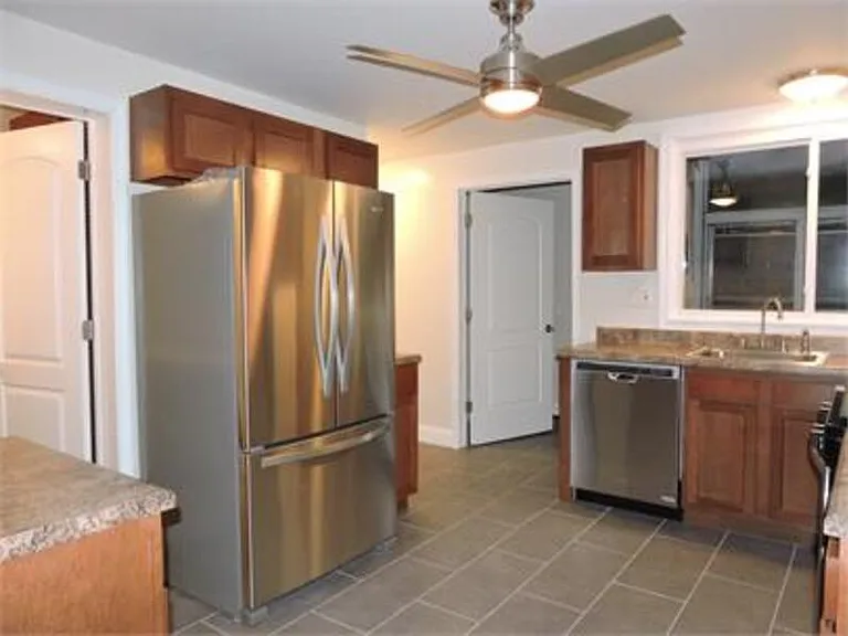 202 Cayuga St #1 — Photo 8