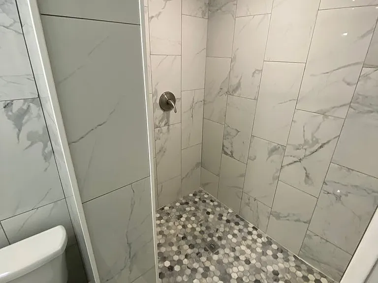 1725 Monument St — Photo 20
