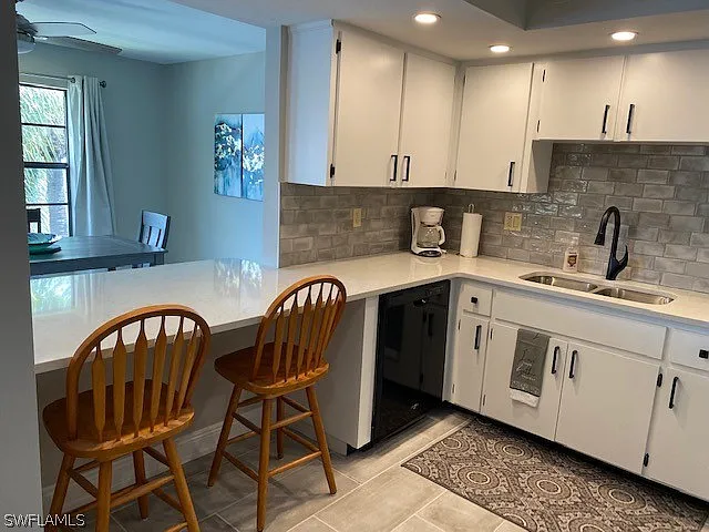131 SW 47th Ter #204 — Photo 9