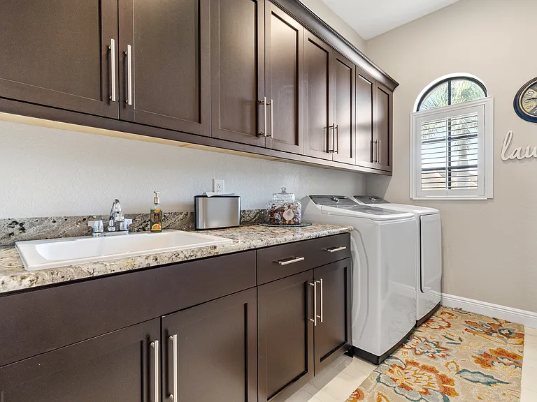 4311 SW 22nd Ct — Photo 60