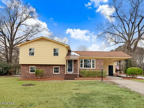 100 Scott Drive, Dudley, NC 28333
