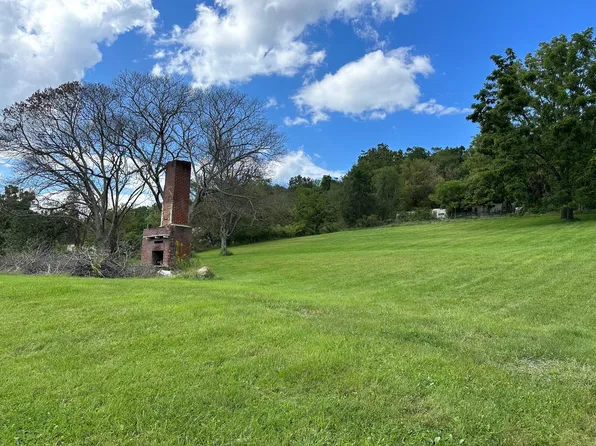 Front St, Renick, WV 24966