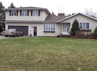 4250 Beach Ridge Rd, North Tonawanda, NY 14120