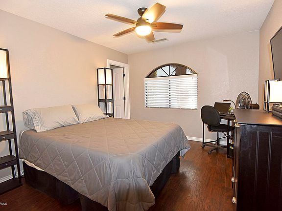 3rd image of 2054 S Del Mar Dr