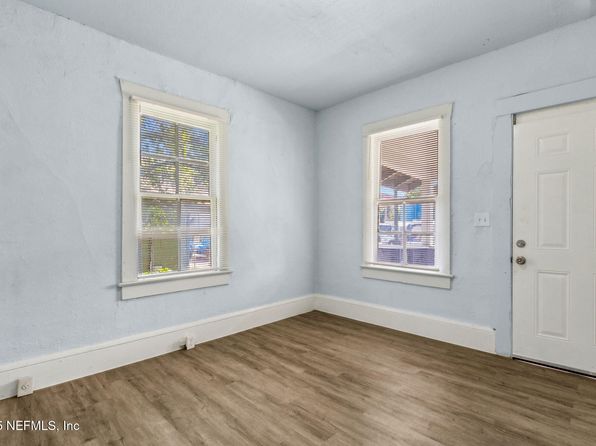 jacksonville-florida-154611322 picture