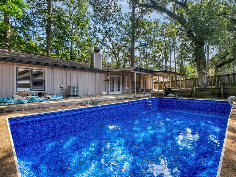 2416 Lanrell Dr — Photo 8