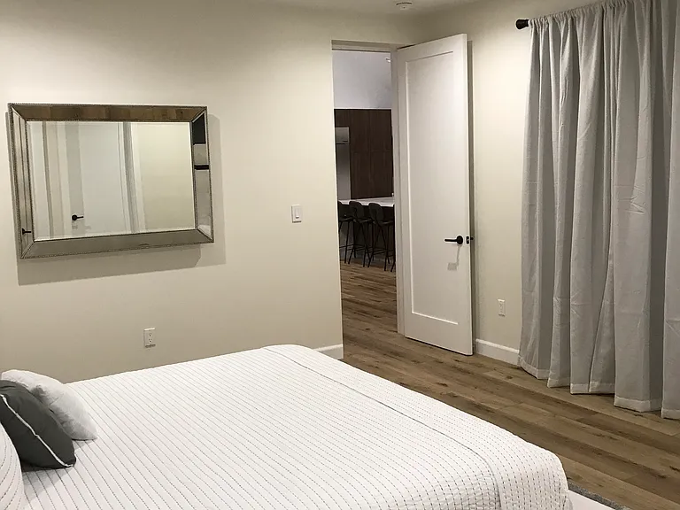 8700 Dorrington Ave — Photo 19