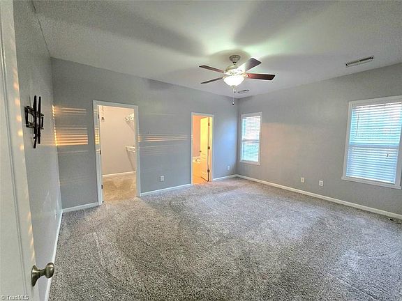 3rd image of 108 Hartman Branch Ln