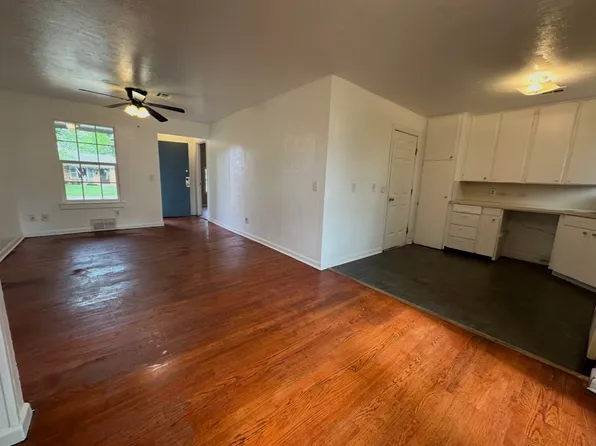 5312 S Youngs Pl, Oklahoma City, OK 73119