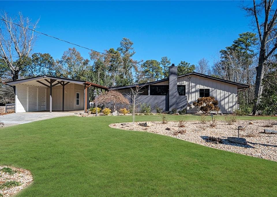 1st image of 2018 Nancy Cir SE