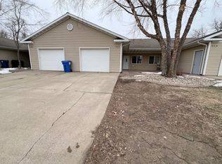 211 N Cherry St, Lennox, SD 57039