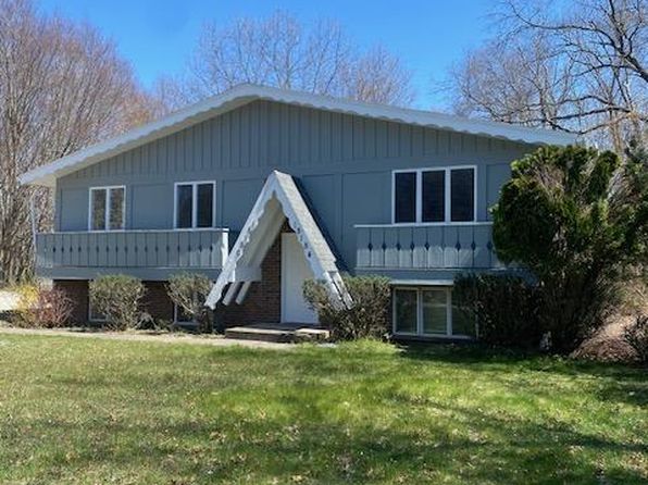 18180 Swiss Dr #2, Spring Lake, MI 49456