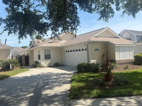 1711 Pine Valley Dr, Melbourne, FL 32935