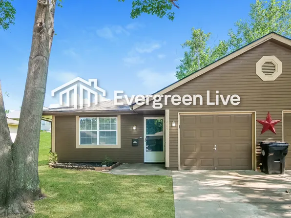 1405 Hawthorne Cir, Pleasant Hill, MO