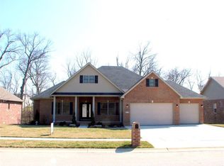 8537 Treybrooke Pl, O'Fallon, IL 62269