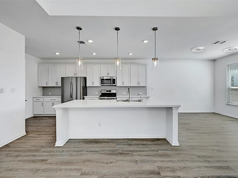 6411 Velvet Leaf Ln — Photo 8