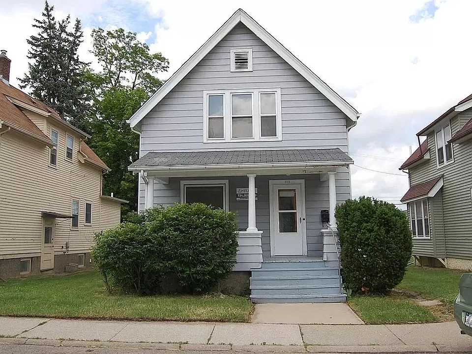 113 Adams St