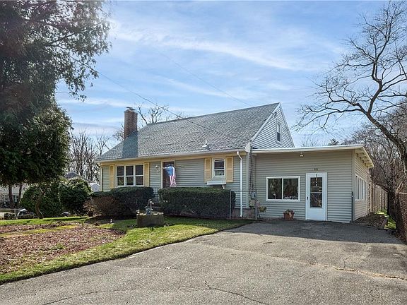 3rd image of 48 Colvintown Rd