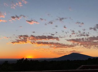 37 Alana Rd, Questa, NM 87556