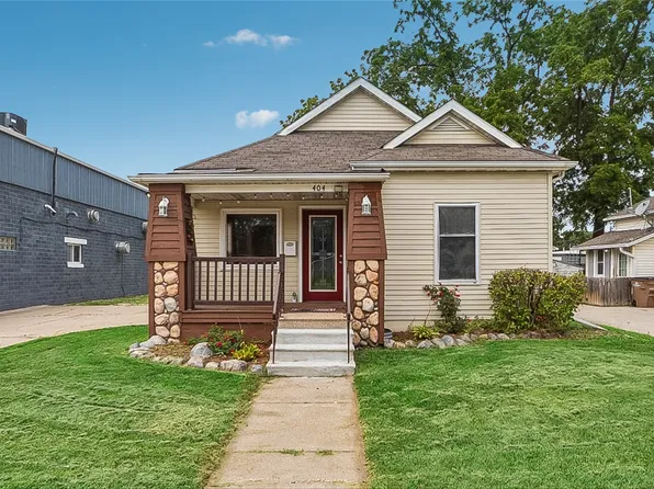 404 4th St, West Des Moines, IA 50265