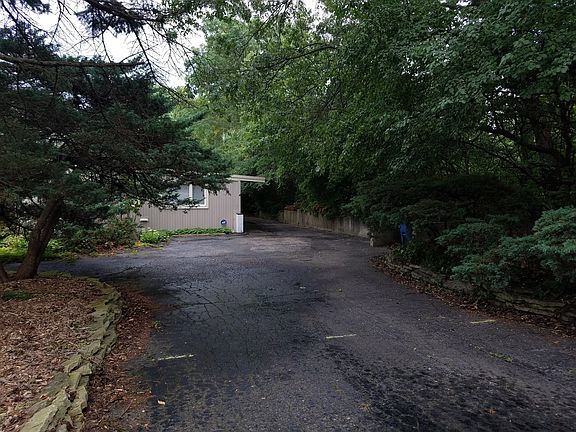 5th image of 8505 W 119th St