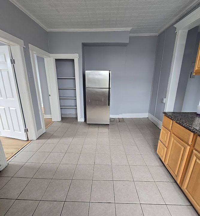 1st image of 9 Grant Ave #1LA