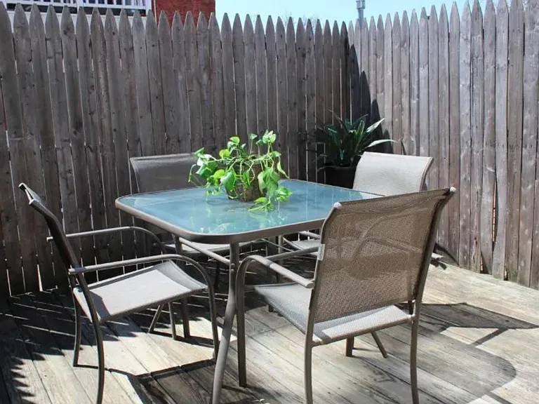 2118 Fitzwater St #2 — Photo 4