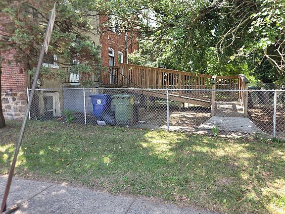 3rd image of 1116 N Bentalou St